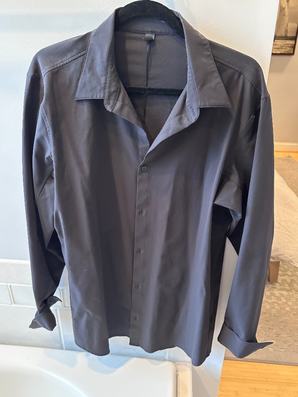 LULULEMON, NEW VENTURE SLIM FIT SHIRT, XL JET BLACK